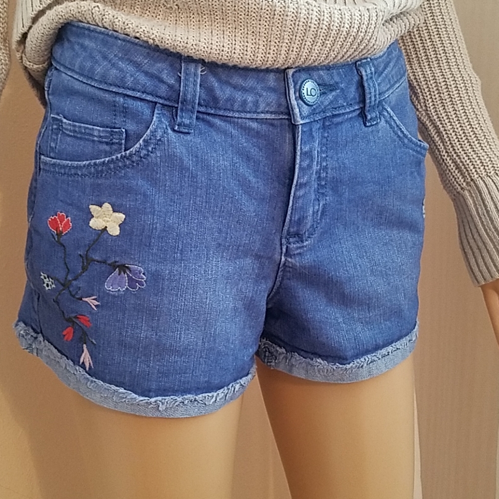 Lauren conrad flower shorts
